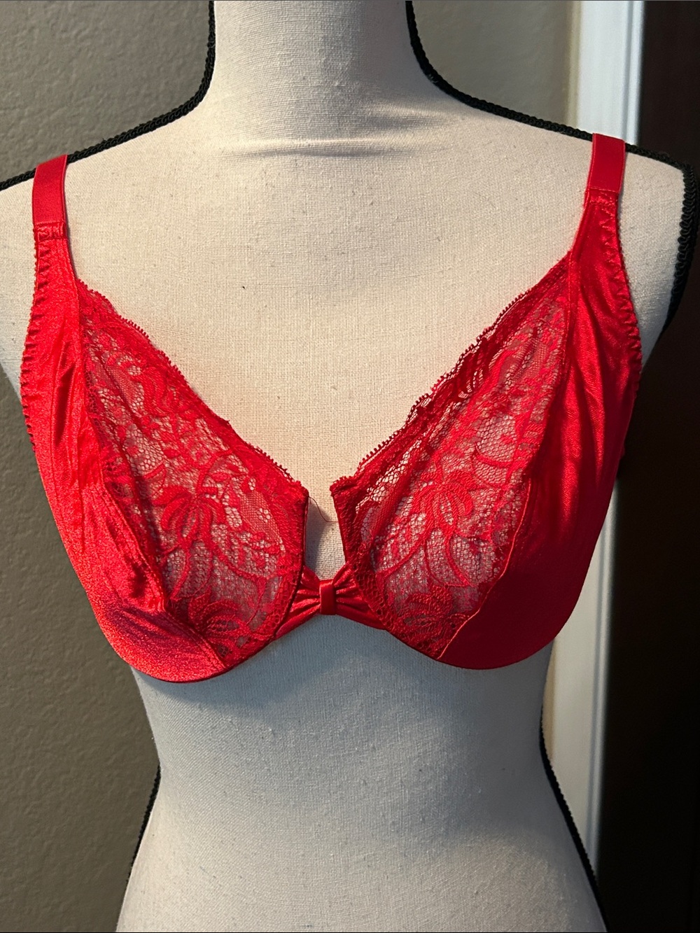 Vintage Victoria's Secret Red Satin and Lace Bra 38C